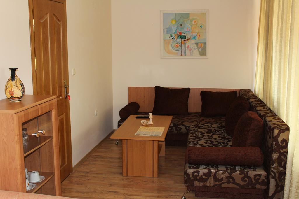 Guest House Brezata - Betula Glavatartsi Luaran gambar